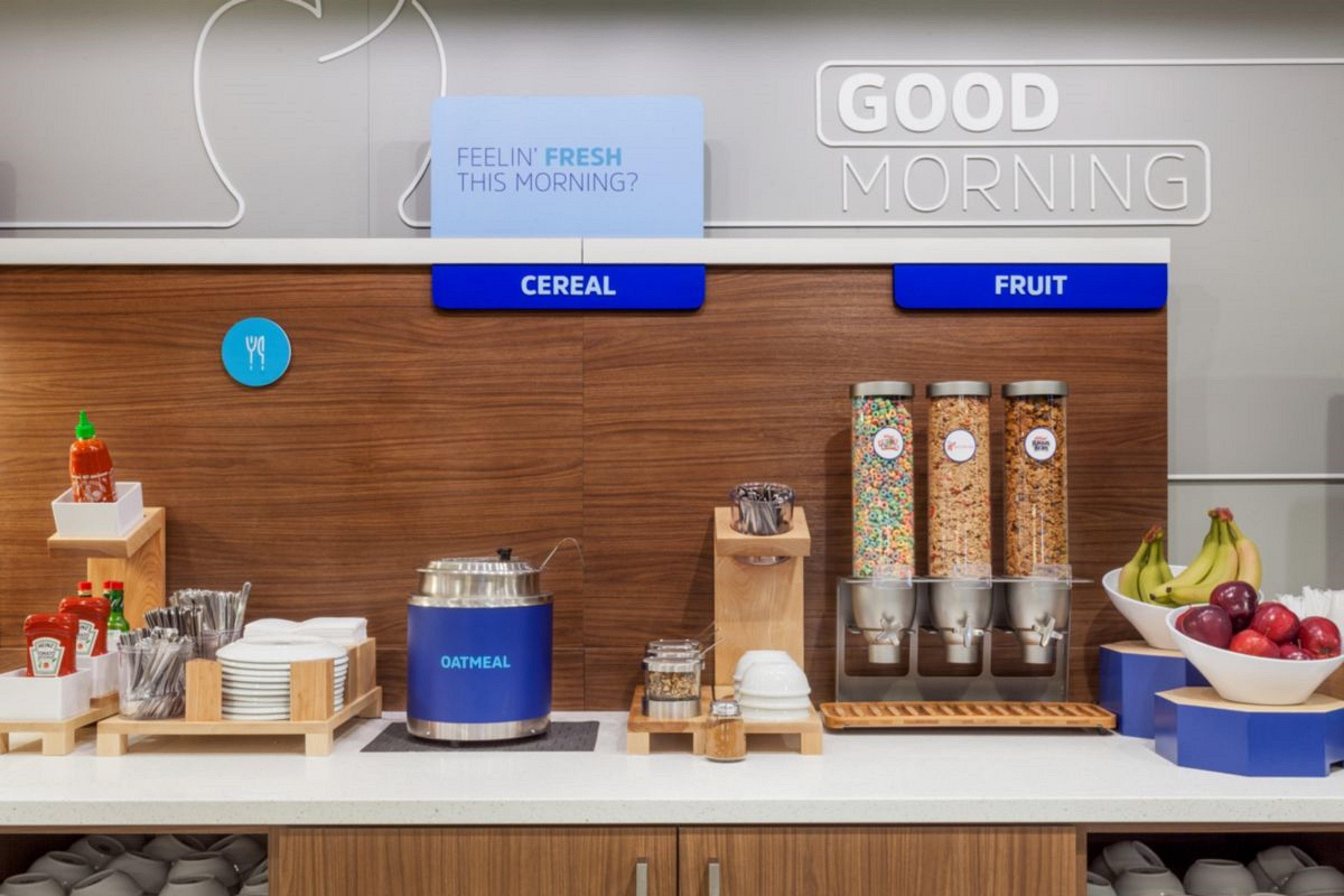 Holiday Inn Express & Suites - Detroit North - Roseville By Ihg المظهر الخارجي الصورة