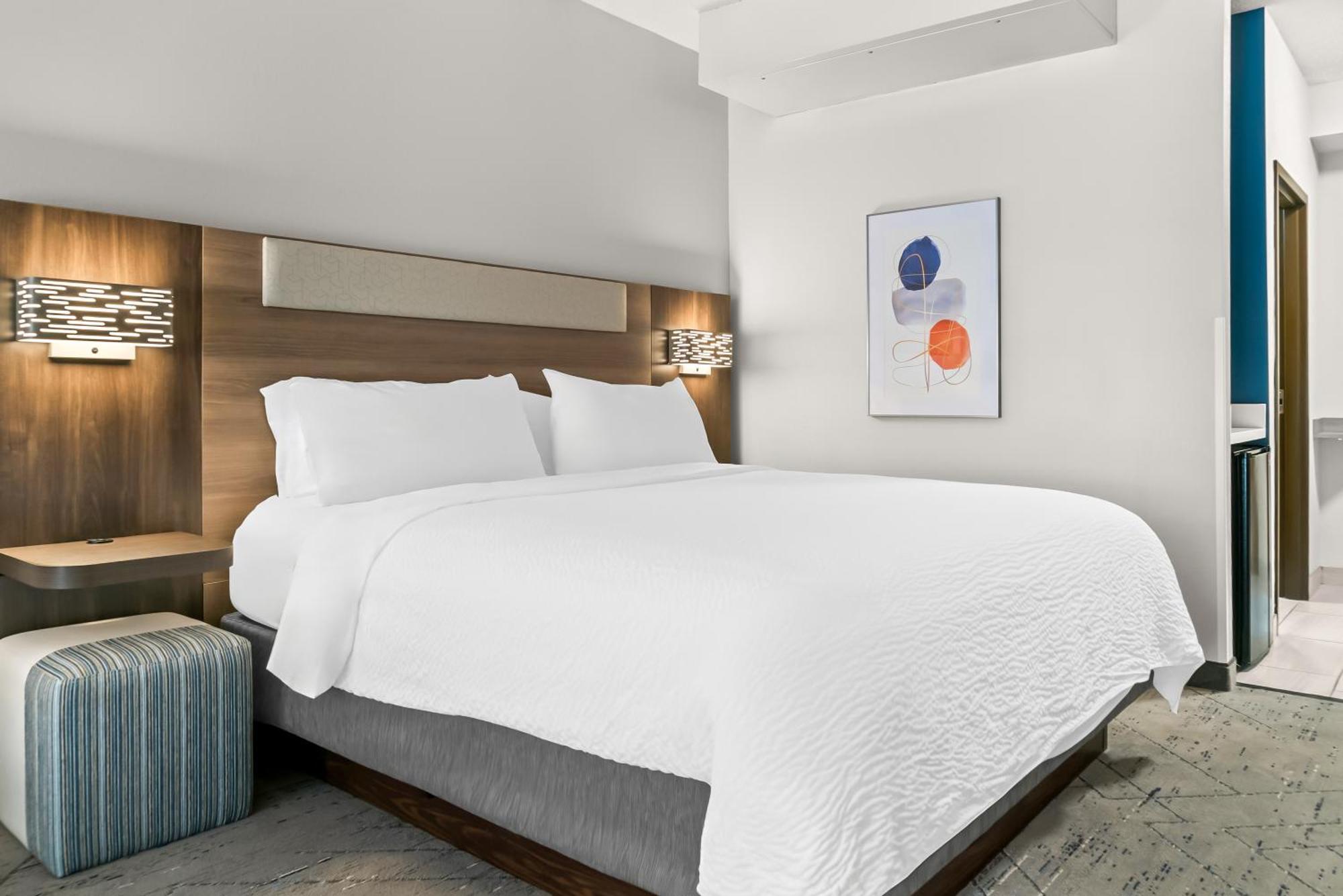 Holiday Inn Express & Suites - Detroit North - Roseville By Ihg المظهر الخارجي الصورة